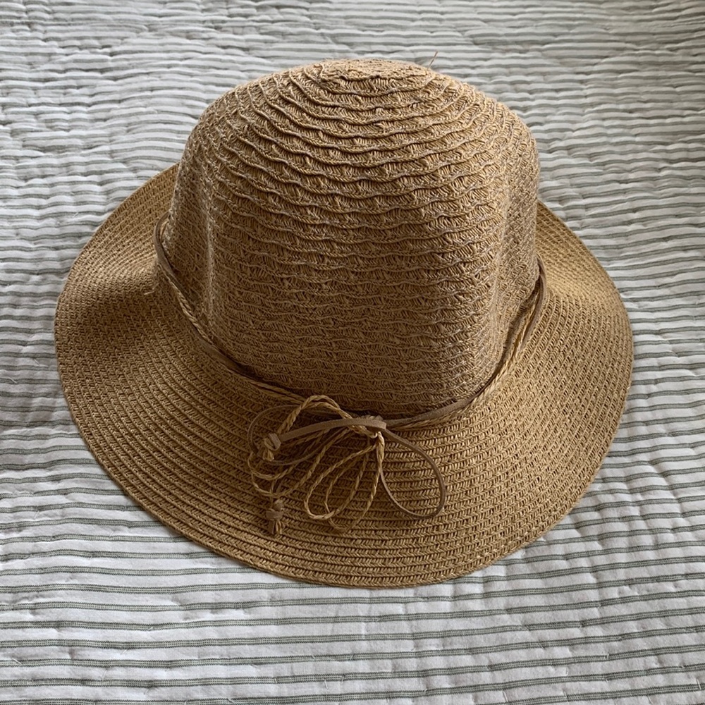 Nine West sunhat, EUC